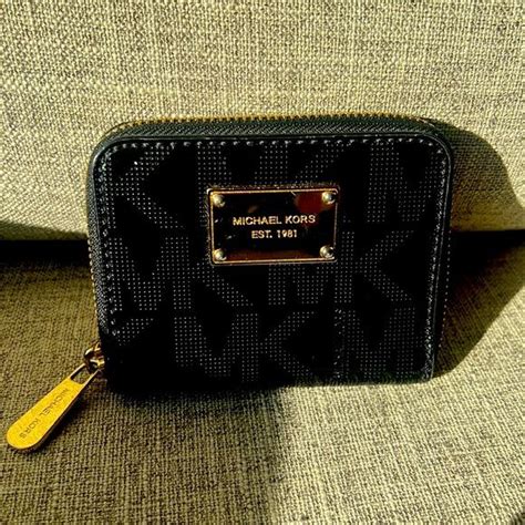 michael kors est 1981 wallet price|Michael Kors outlet clearance wallets.